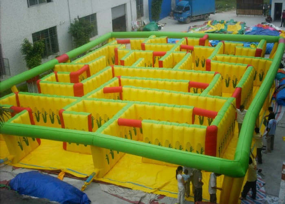 Laberinto inflable interactivo por encargo, costura cuádruple del laberinto de la casa de la despedida