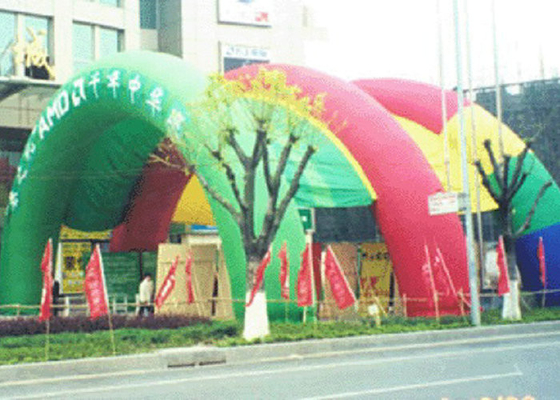 El nilón cubierto PVC inflable al aire libre de la tienda del color rojo para el negocio hace publicidad