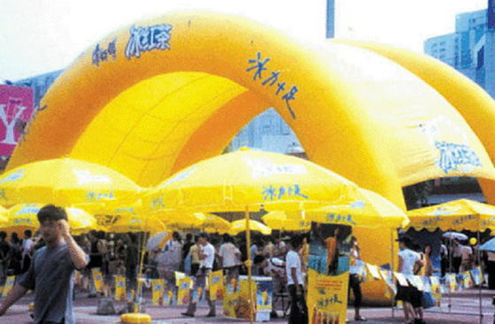 El nilón cubierto PVC inflable al aire libre de la tienda del color rojo para el negocio hace publicidad