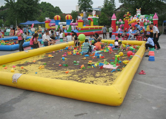 Durabilidad inflable modificada para requisitos particulares de la piscina alta el 10mx6m para jugar la bola del agua