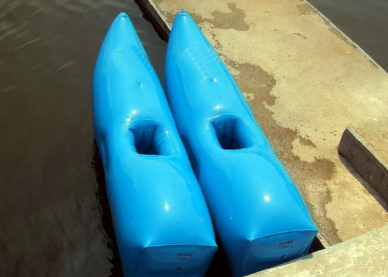 Los pequeños juguetes flotantes ligeros del agua del PVC, agua inflable no calzan ningún olor acre