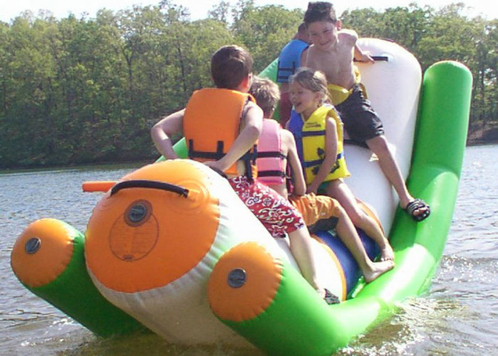 Flotador inflable de la piscina de la oscilación de los juguetes del agua de la lona del PVC para el parque de atracciones