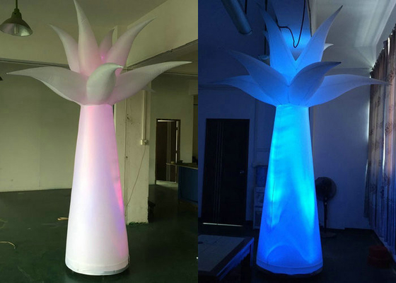 El formar de la palmera enciende para arriba la altura modificada para requisitos particulares Inflatables para las campañas de promoción