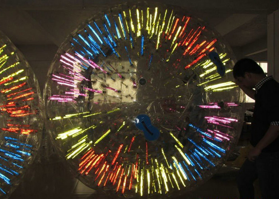 Juego al aire libre encendido LED de los deportes de la diversión del hámster de la prenda impermeable inflable de la bola