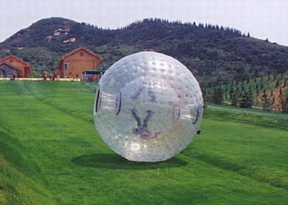 Bola al aire libre inflable de la burbuja del rodillo de Zorbing del diámetro de los juguetes los 2.2m los 2.6m del prado