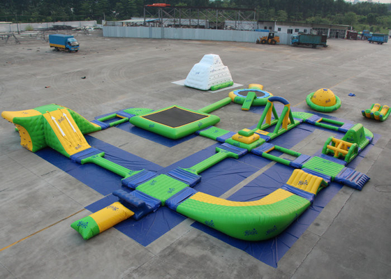 El impermeable explota el parque del agua, parque inflable Environmently del tobogán acuático amistoso