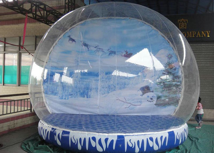 Logotipo inflable gigante del globo de la nieve que imprime Eco amistoso con la base colorida