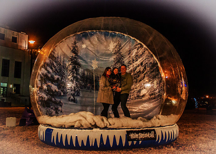 Tipo inflable grande materiales de la nieve de la falsificación del globo de la promoción de Navidad del PVC del claro